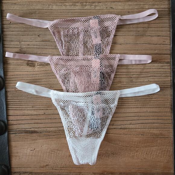 Victoria's Secret V-String Thong 3 piece bundle sz Small New - Picture 1 of 4